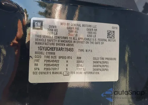 2010 Cadillac Escalade Esv Luxury z USA, uszkodzony, nr VIN 1GYUCHEFXAR178493